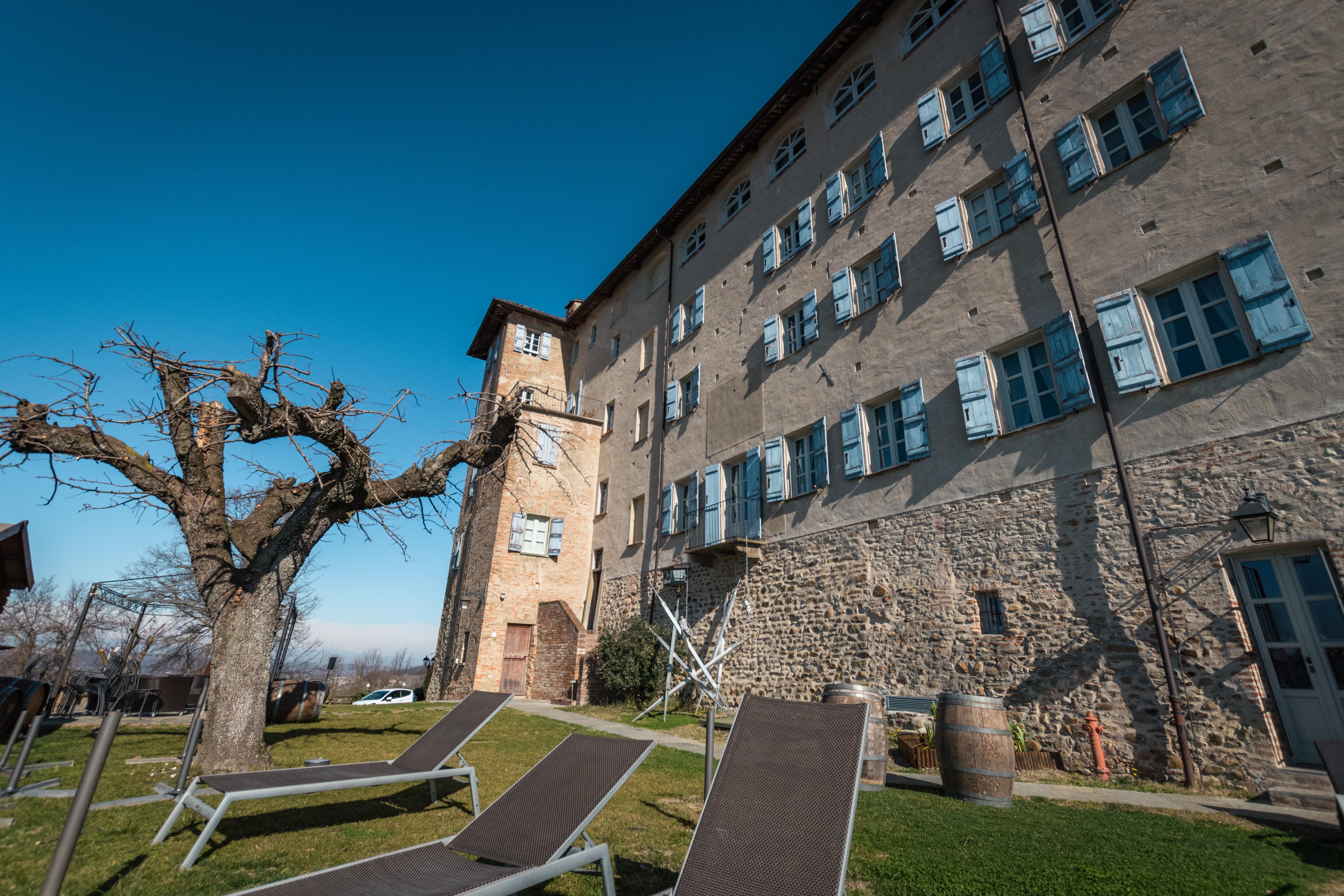 Antico Borgo Hotel Cuneo Bagian luar foto