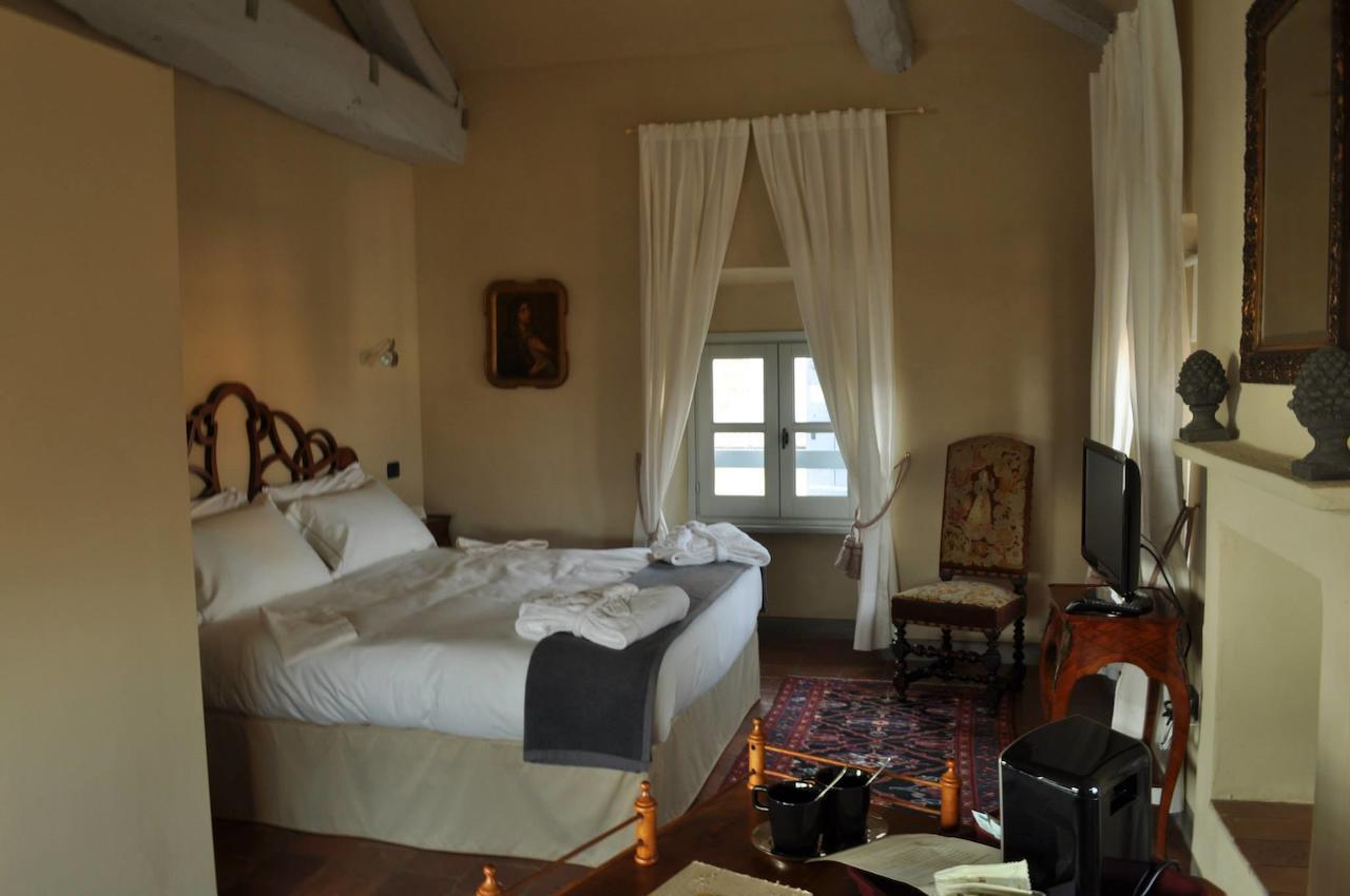 Antico Borgo Hotel Cuneo Ruang foto