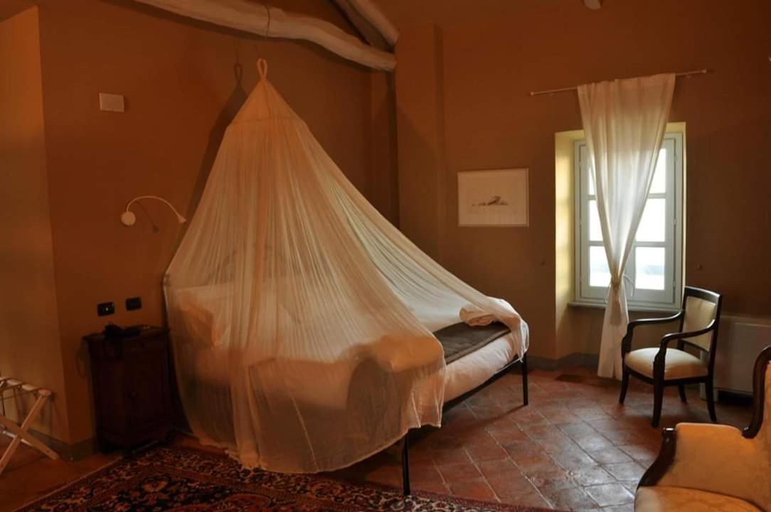 Antico Borgo Hotel Cuneo Bagian luar foto