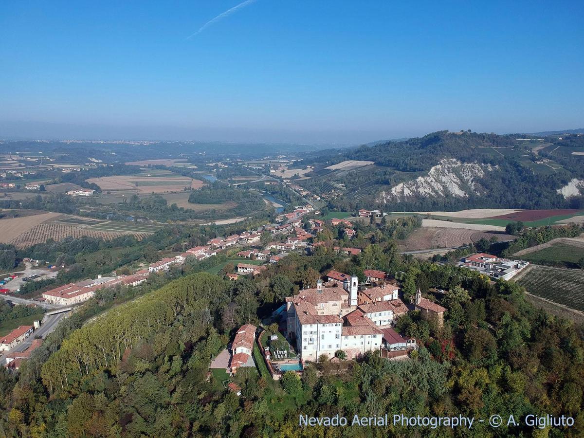 Antico Borgo Hotel Cuneo Bagian luar foto