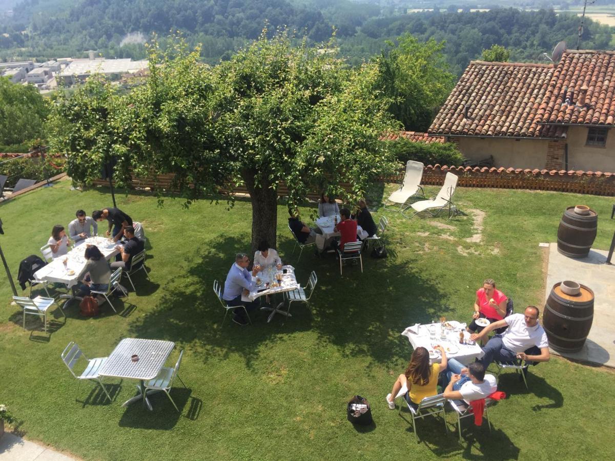 Antico Borgo Hotel Cuneo Bagian luar foto